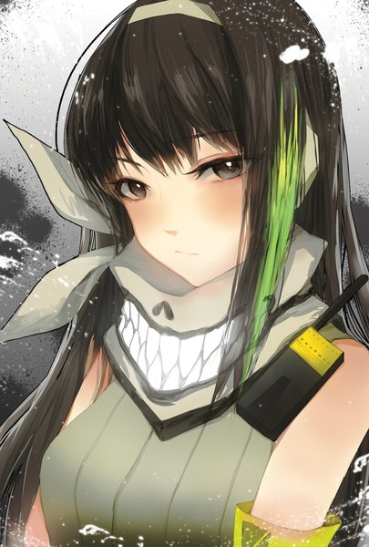 Anime picture 1228x1819 with girls frontline m4a1 (girls frontline) peanutc single long hair tall image looking at viewer blush fringe breasts black hair simple background holding green eyes upper body very long hair multicolored hair light smile black eyes two-tone hair