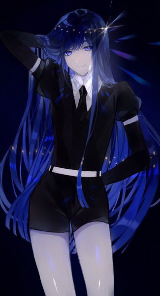 Anime picture 976x1802 with houseki no kuni lapis lazuli (houseki no kuni) mikuro (396) single long hair tall image looking at viewer fringe blue eyes simple background smile payot blue hair blunt bangs head tilt sparkle puffy sleeves adjusting hair blue background pale skin
