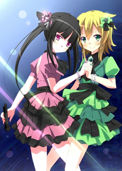 Anime picture 600x837 with senki zesshou symphogear satelight tsukuyomi shirabe akatsuki kirika kurono yuzuko long hair tall image looking at viewer blush short hair black hair blonde hair smile twintails multiple girls green eyes pink eyes holding hands girl hair ornament