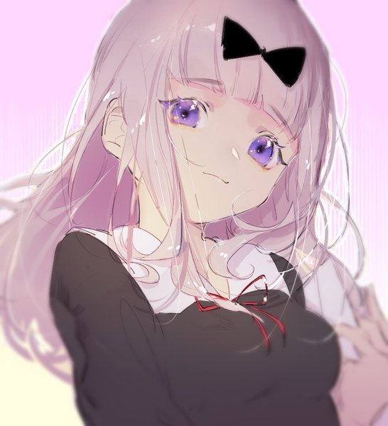 Anime picture 1056x1161 with kaguya-sama wa kokurasetai ~tensai-tachi no renai zunousen~ a-1 pictures fujiwara chika ryein single long hair tall image looking at viewer fringe simple background purple eyes pink hair upper body blunt bangs gradient background girl bow hair bow