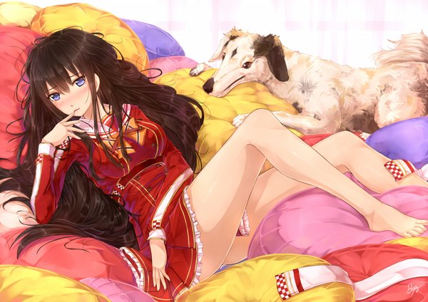 Anime picture 2046x1446 with original kazeno single long hair looking at viewer blush highres blue eyes black hair barefoot bare legs legs finger to mouth girl dress animal pillow dog