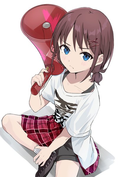 Anime-Bild 1448x2048 mit girls band cry toei animation iseri nina kikugawa roku single tall image looking at viewer short hair blue eyes simple background brown hair white background sitting holding from above girl hair ornament bobby pin x hair ornament t-shirt