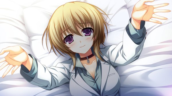 Anime picture 2560x1440 with akatsuki no goei hiiragi akemi tomose shunsaku single looking at viewer blush highres short hair blonde hair smile wide image purple eyes game cg girl