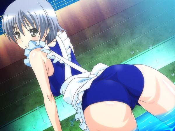 Anime picture 1024x768 with cruise cruise - shoujo no 10nen to chiisana yakusoku short hair light erotic brown eyes game cg silver hair ass from behind girl swimsuit apron one-piece swimsuit school swimsuit