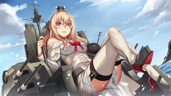 Anime picture 1000x562 with kantai collection warspite (kantai collection) deras single long hair looking at viewer blue eyes blonde hair wide image sky cloud (clouds) crossed legs girl thighhighs dress weapon white thighhighs gun