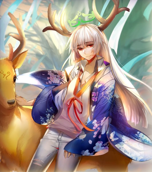 Anime picture 1285x1450 with original zhuagui single long hair tall image fringe blonde hair smile red eyes looking away red hair traditional clothes japanese clothes horn (horns) wide sleeves torn clothes hime cut boy animal pants