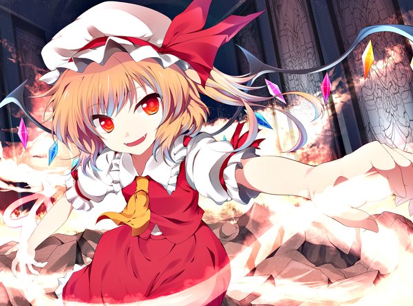 Anime picture 1600x1187 with touhou flandre scarlet xjr1250 single looking at viewer short hair blonde hair smile red eyes teeth fang (fangs) one side up girl dress skirt wings bonnet skirt set crystal