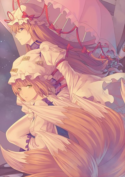 Anime picture 800x1131 with touhou yakumo yukari yakumo ran liuli (llc) long hair tall image blush short hair blue eyes blonde hair multiple girls green eyes looking away tail animal tail profile light smile fox tail multiple tails girl