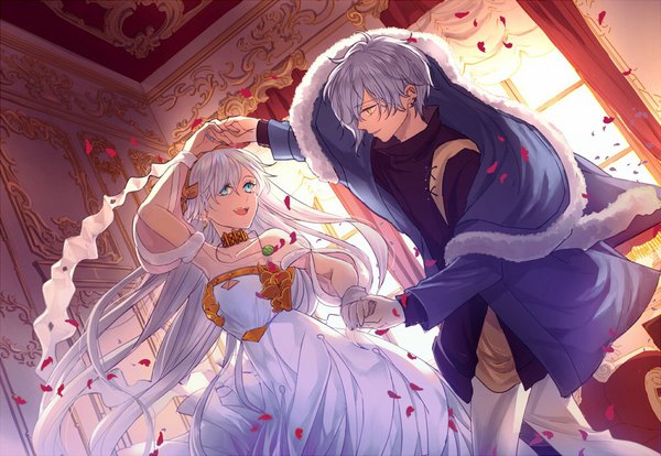 Anime picture 1004x694 with fate (series) fate/grand order anastasia (fate) kadoc zemlupus tsengyun long hair fringe short hair open mouth blue eyes smile hair between eyes standing bare shoulders yellow eyes silver hair indoors profile arm up grey hair