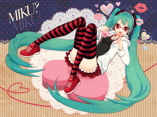 Anime picture 1743x1300 with project diva vocaloid kocchi muite baby (vocaloid) hatsune miku bittersweet (dalcoms) single long hair highres light erotic red eyes twintails green hair convenient leg heart of string girl thighhighs glasses heart striped thighhighs