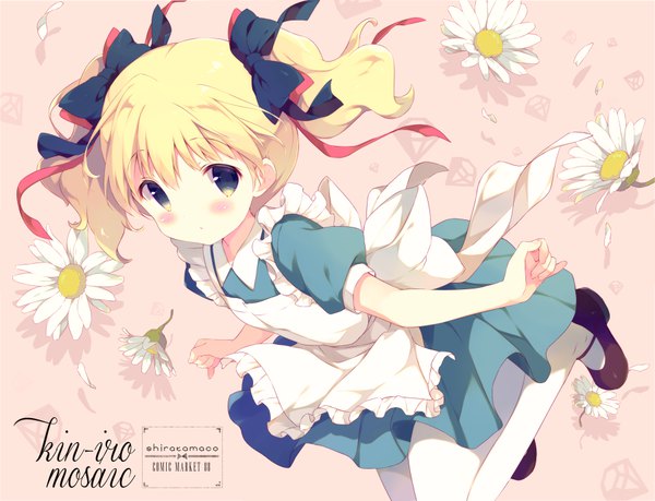 Anime picture 900x689 with kin-iro mosaic alice carteret shiratama (shiratamaco) single looking at viewer blush short hair blonde hair twintails black eyes puffy sleeves copyright name short twintails pink background jumping girl flower (flowers) bow hair bow petals