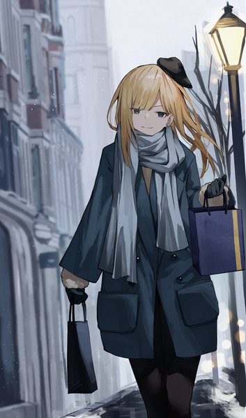 Anime picture 1404x2380 with fate (series) fate/grand order lord el-melloi ii case files reines el-melloi archisorte yuuuuu single long hair tall image looking at viewer fringe blonde hair smile holding green eyes outdoors blunt bangs head tilt wind blurry fur trim