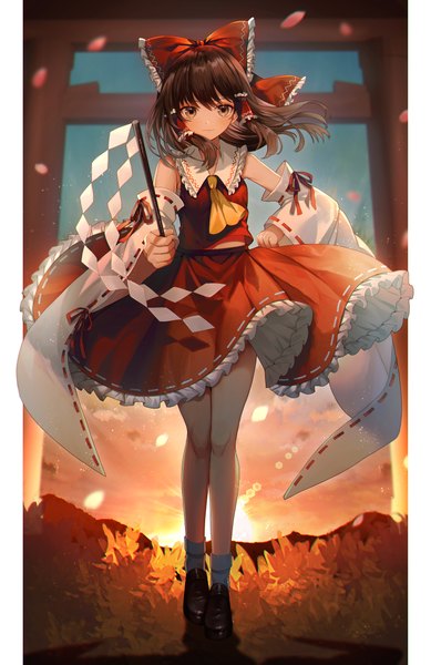 Anime picture 1500x2312 with touhou hakurei reimu abandon ranka single long hair tall image looking at viewer blush fringe smile hair between eyes brown hair standing holding brown eyes sky cloud (clouds) full body outdoors long sleeves