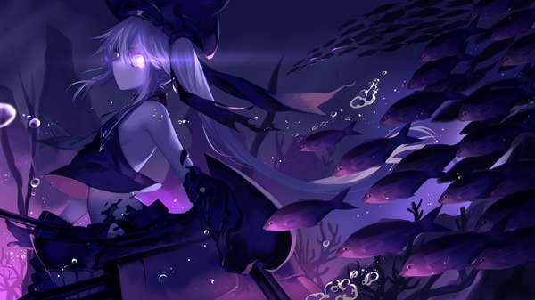 Anime picture 1100x618 with kantai collection destroyer hime joseph lee single long hair looking at viewer wide image bare shoulders white hair glowing glowing eye (eyes) underwater shinkaisei-kan girl weapon animal water bubble (bubbles) fish (fishes)