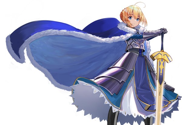 Anime picture 2000x1370 with fate (series) fate/stay night artoria pendragon (all) aroa (aroamoyasi) single highres short hair blue eyes simple background blonde hair smile standing white background payot ahoge hair bun (hair buns) girl weapon sword armor