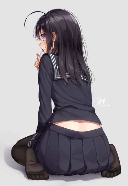 Anime picture 950x1379 with original superpig (wlstjqdla) single long hair tall image blue eyes black hair simple background sitting signed full body ahoge looking back from behind grey background dated wariza girl skirt uniform