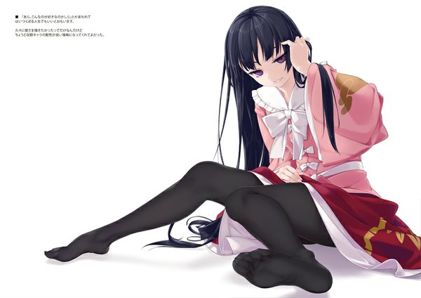 Anime picture 800x566 with touhou houraisan kaguya rokuwata tomoe single long hair looking at viewer fringe black hair simple background smile white background sitting purple eyes long sleeves inscription wide sleeves no shoes adjusting hair girl bow
