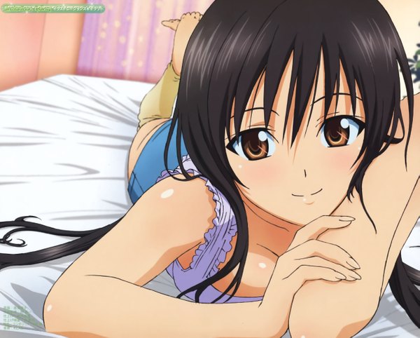 Anime picture 2574x2071 with toloveru xebec kotegawa yui yabuki kentarou single long hair looking at viewer highres black hair smile brown eyes absurdres lying close-up girl bed