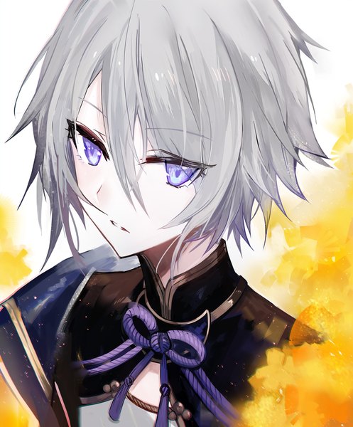 Anime picture 1500x1812 with fate (series) fate/grand order prince of lan ling (fate) juexing (moemoe3345) single tall image fringe short hair simple background hair between eyes white background purple eyes looking away upper body traditional clothes parted lips grey hair portrait chinese clothes boy