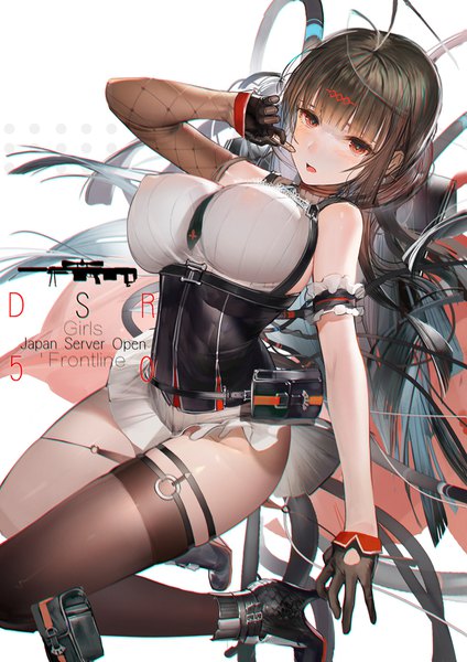 イラスト 800x1132 と ドールズフロントライン dsr-50 (girls frontline) liduke ソロ 長髪 長身像 カメラ目線 赤面 前髪 おっぱい 開いた口 light erotic 黒髪 simple background 赤い目 大きな乳房 白背景 肩出し payot 全身