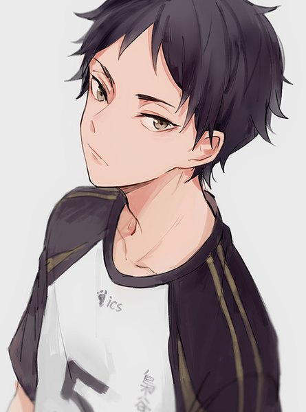Anime picture 594x800 with haikyuu!! production i.g akaashi keiji wonkrin single tall image short hair black hair simple background brown eyes looking away from above grey background eyebrows boy uniform gym uniform