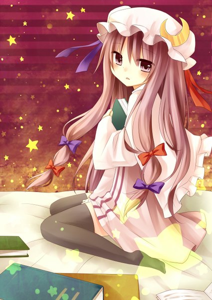 Anime picture 1000x1412 with touhou patchouli knowledge amane kurumi single long hair tall image blush fringe sitting purple eyes purple hair parted lips crescent girl thighhighs bow black thighhighs hair bow star (symbol) book (books)