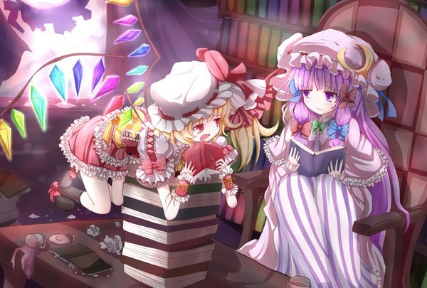 Anime picture 1800x1215 with touhou flandre scarlet patchouli knowledge haru ion long hair highres short hair blonde hair red eyes sitting purple eyes multiple girls purple hair girl dress skirt bow 2 girls hair bow wings