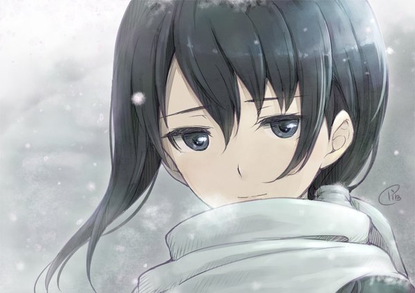 Anime picture 800x566 with hai to gensou no grimgar a-1 pictures merry (grimgar) piro (orip) single long hair looking at viewer fringe black hair simple background hair between eyes signed payot upper body light smile black eyes grey background snowing snow exhalation