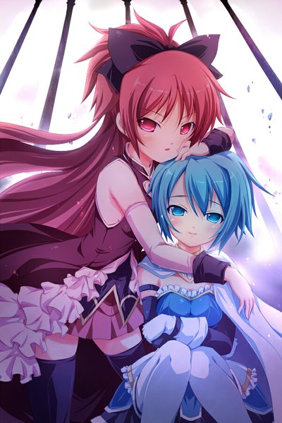 Anime picture 600x900 with mahou shoujo madoka magica shaft (studio) sakura kyouko miki sayaka marinon long hair tall image blush short hair blue eyes smile multiple girls blue hair bent knee (knees) ponytail red hair parted lips pink eyes girl thighhighs