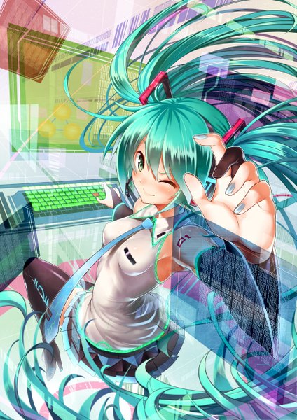 イラスト 867x1227 と ボーカロイド 初音ミク またのんき▼ ソロ 長身像 カメラ目線 赤面 ツインテール 緑の目 very long hair one eye closed ウィンク aqua hair 女の子 スカート ネクタイ computer