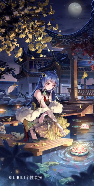 Anime picture 900x1778 with bilibili douga bili girl 22 sannio single long hair tall image blush fringe smile red eyes holding blue hair looking away full body ahoge outdoors traditional clothes wind blurry night