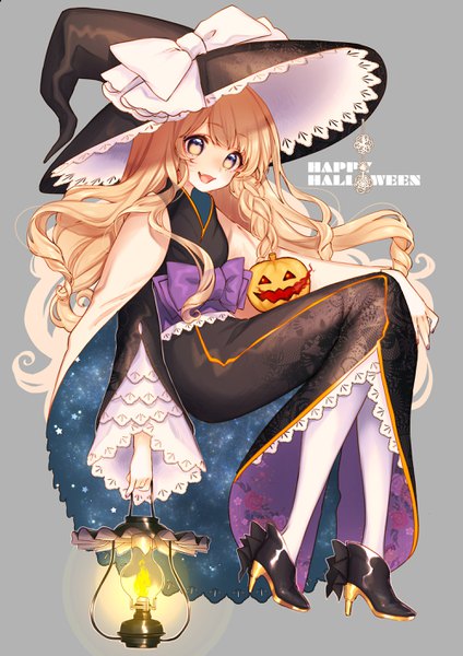 Anime picture 2000x2829 with touhou kirisame marisa mokokiyo (asaddr) single long hair tall image looking at viewer highres open mouth blue eyes simple background blonde hair smile yellow eyes braid (braids) long sleeves nail polish grey background wide sleeves high heels