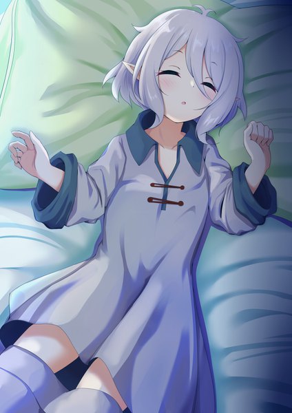 Anime-Bild 990x1400 mit princess connect! re:dive princess connect! kokkoro (princess connect!) syurimp single tall image blush fringe short hair breasts light erotic hair between eyes payot silver hair ahoge indoors lying eyes closed from above pointy ears