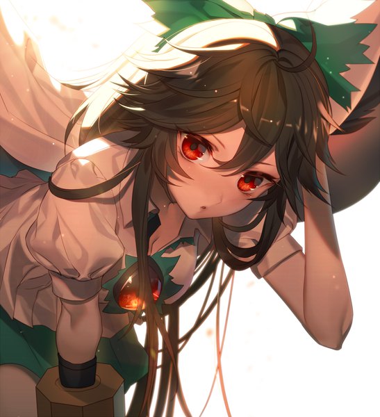 Anime picture 1000x1098 with touhou reiuji utsuho kikugetsu single long hair tall image looking at viewer fringe simple background hair between eyes red eyes brown hair white background ahoge parted lips :o short sleeves leaning leaning forward puffy sleeves