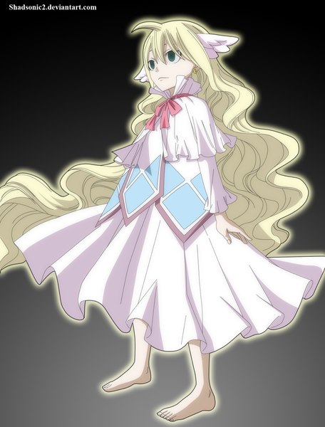 Аниме картинка 760x1000 с хвост феи mavis vermillion shadsonic2 один (одна) высокое изображение простой фон светлые волосы зелёные глаза ахоге очень длинные волосы лёгкая улыбка серый фон лоли coloring крылья на голове девушка платье серёжки крылья