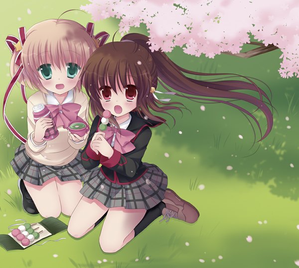 Anime picture 1000x897 with little busters! key (studio) natsume rin kamikita komari mana (10221125) long hair blush short hair blonde hair red eyes brown hair multiple girls green eyes ponytail two side up cherry blossoms girl skirt uniform hair ornament