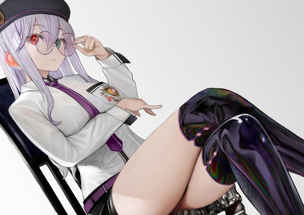 Anime-Bild 4092x2893 mit vrchat nyatabe single long hair looking at viewer fringe highres breasts light erotic simple background hair between eyes red eyes sitting green eyes absurdres silver hair long sleeves parted lips dutch angle thighs