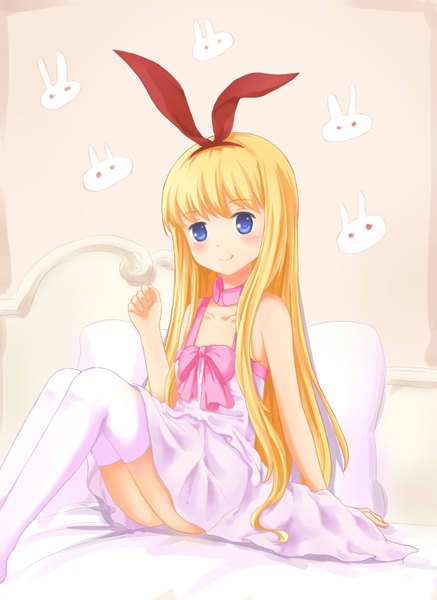 Anime picture 1167x1600 with saki amae koromo leikangmin single long hair tall image looking at viewer blush blue eyes blonde hair smile bare shoulders bunny ears girl thighhighs dress bow white thighhighs bed