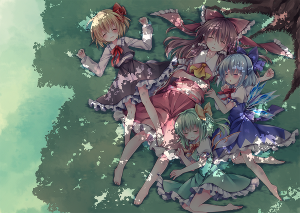 Anime picture 1000x711 with touhou hakurei reimu cirno rumia daiyousei mikazuki sara long hair blush short hair blonde hair brown hair multiple girls blue hair lying eyes closed barefoot green hair sleeping girl dress