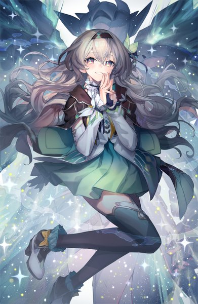 Anime picture 669x1026 with honkai: star rail honkai (series) firefly (honkai: star rail) mins (minevi) single long hair tall image looking at viewer fringe smile hair between eyes full body grey hair grin hands clasped girl thighhighs black thighhighs hairband