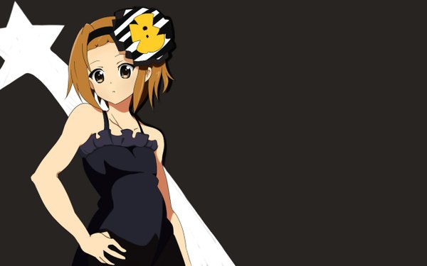 Anime picture 1280x800 with k-on! kyoto animation tainaka ritsu miracle (miracle1980) single short hair simple background brown hair wide image brown eyes grey background hand on hip black background third-party edit extended don't say "lazy" girl hair ornament