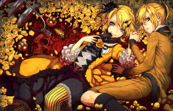 Anime picture 2251x1447 with vocaloid evillious nendaiki aku no musume (vocaloid) aku no meshitsukai (vocaloid) kagamine rin kagamine len mito itsuki looking at viewer highres short hair open mouth blonde hair smile yellow eyes ponytail lying hair flower holding hands striped siblings