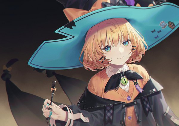 Anime picture 1414x1000 with virtual youtuber nijisanji nijisanji en millie parfait wenz single looking at viewer fringe short hair blue eyes simple background blonde hair smile hair between eyes from above girl hat bobby pin witch hat fork