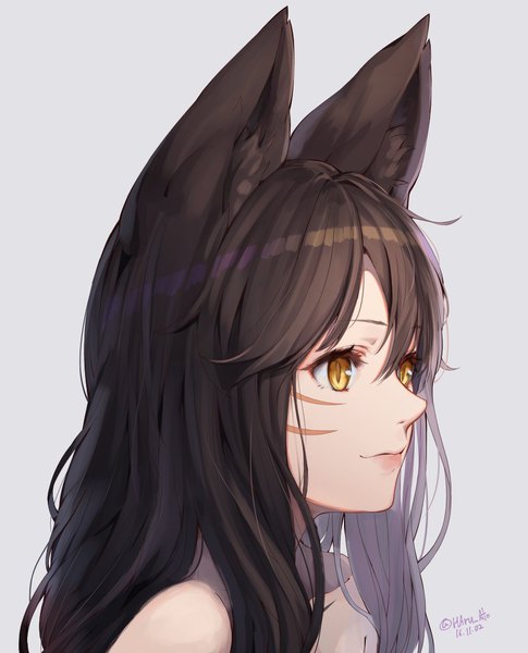Anime picture 907x1122 with league of legends ahri (league of legends) ato (haru ato) single long hair tall image fringe black hair simple background smile hair between eyes bare shoulders signed animal ears yellow eyes looking away grey background fox ears facial mark dated