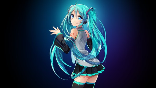 Anime picture 3840x2160 with vocaloid hatsune miku assassinwarrior murakami yuichi single looking at viewer fringe highres blue eyes simple background hair between eyes wide image twintails absurdres ahoge very long hair nail polish pleated skirt from behind aqua hair