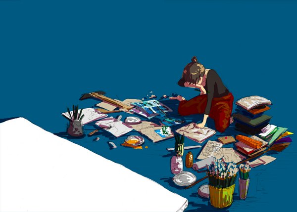 Аниме картинка 1000x715 с оригинальное изображение heshico один (одна) чёлка короткие волосы простой фон каштановые волосы голубой фон девушка книга (книги) ручка карандаш краска тюбик с краской