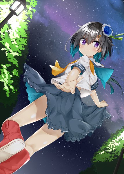 Anime picture 800x1122 with original kavka single long hair tall image looking at viewer blush fringe black hair smile hair between eyes purple eyes multicolored hair aqua eyes night two-tone hair night sky colored inner hair outstretched hand girl