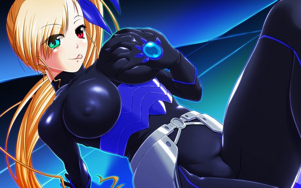 Anime picture 1280x800 with mahou shoujo lyrical nanoha takamachi vivio tappa (esperanza) single long hair looking at viewer breasts light erotic blonde hair large breasts heterochromia side ponytail girl bodysuit