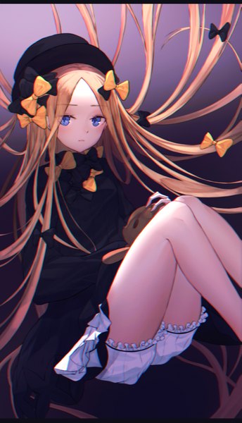 Anime picture 4049x7056 with fate (series) fate/grand order abigail williams (fate) xeonomi single tall image looking at viewer blush fringe highres blue eyes simple background blonde hair payot absurdres bent knee (knees) very long hair expressionless purple background girl