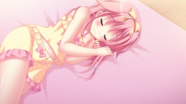 Anime picture 1084x610 with ore to 5-nin no yome-san ga raburabu nano wa mirai kara kita aka-chan no okage ni chigainai! long hair blush wide image pink hair game cg lying eyes closed sleeping girl bow hair bow pajamas